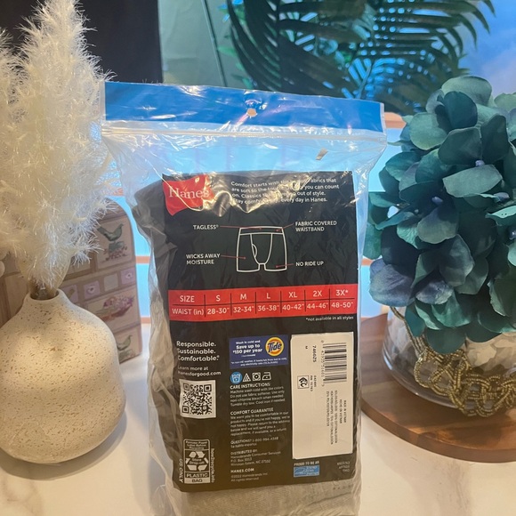 Hanes Men's Gray and black Boxer Briefs size M - Picture 8 of 9